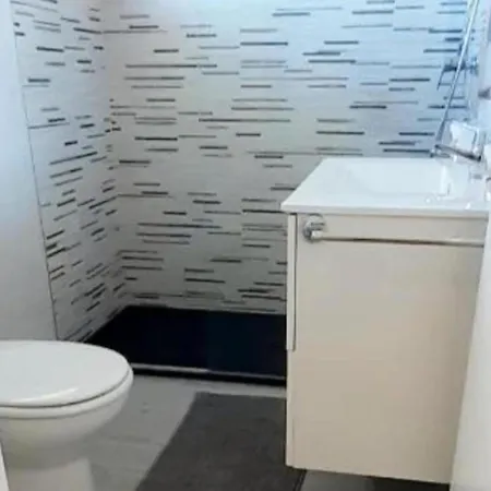 Daire - Sleeps 2 3 - Pool - *